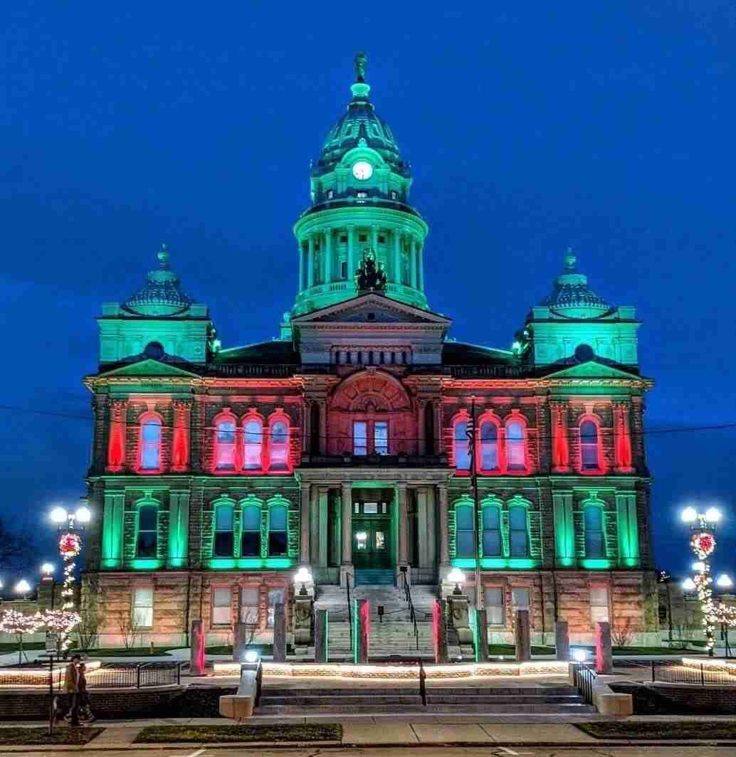Types of Municipal Holiday Lighting Displays