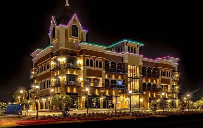 Permanent architectural lighting installation